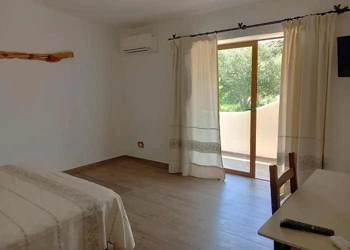 Szálloda Turismo Rurale Lu Stazzu Arzachena